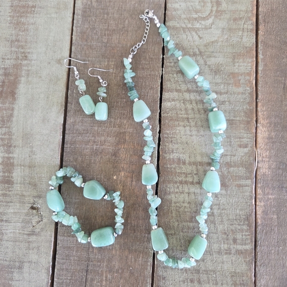 Jewelry Set - Picture 1 of 6